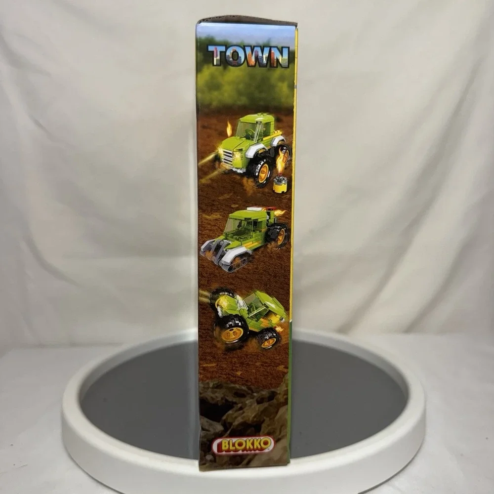 Blokko 3–In-1‎ Monster Trucks Building Set